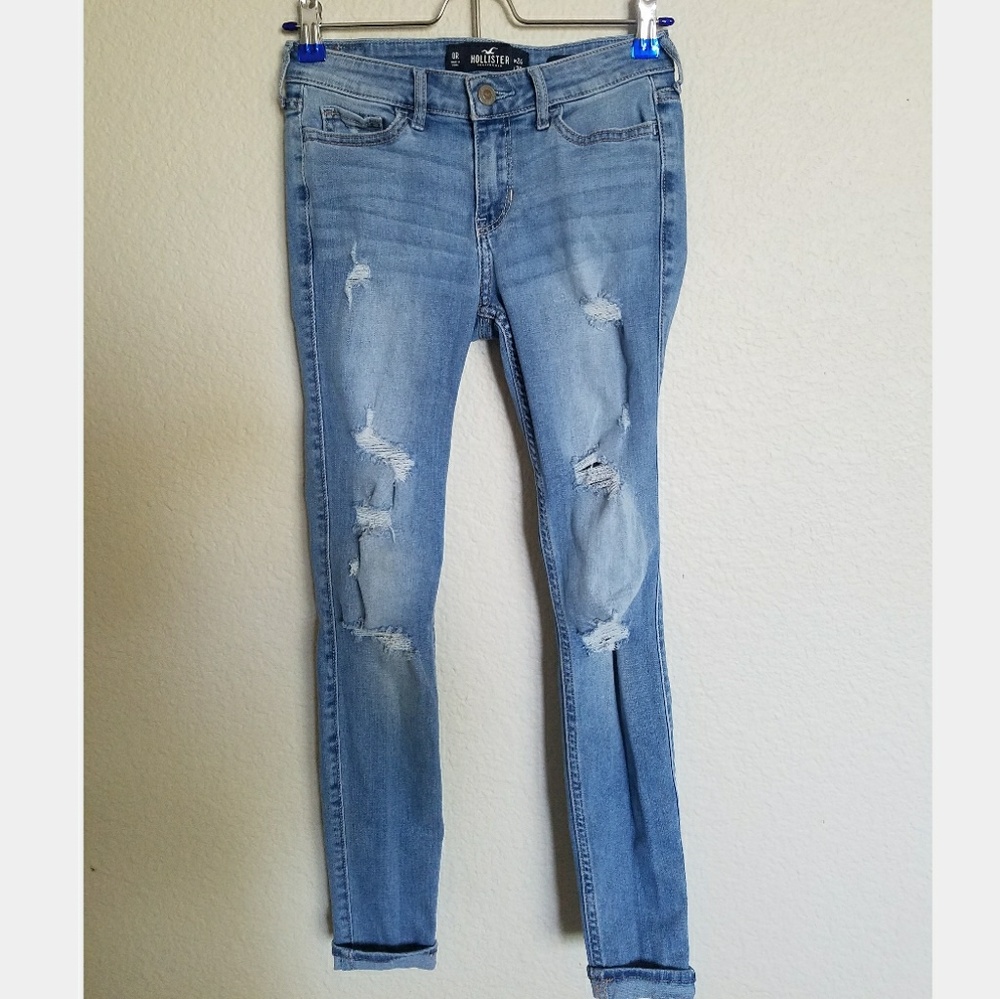 Distressed Denim Skinny Jeans